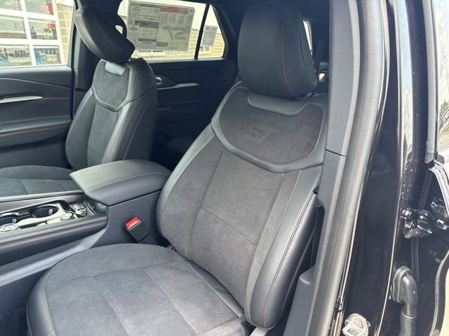 New 2026 Agate Black Metallic Ford ST image 16