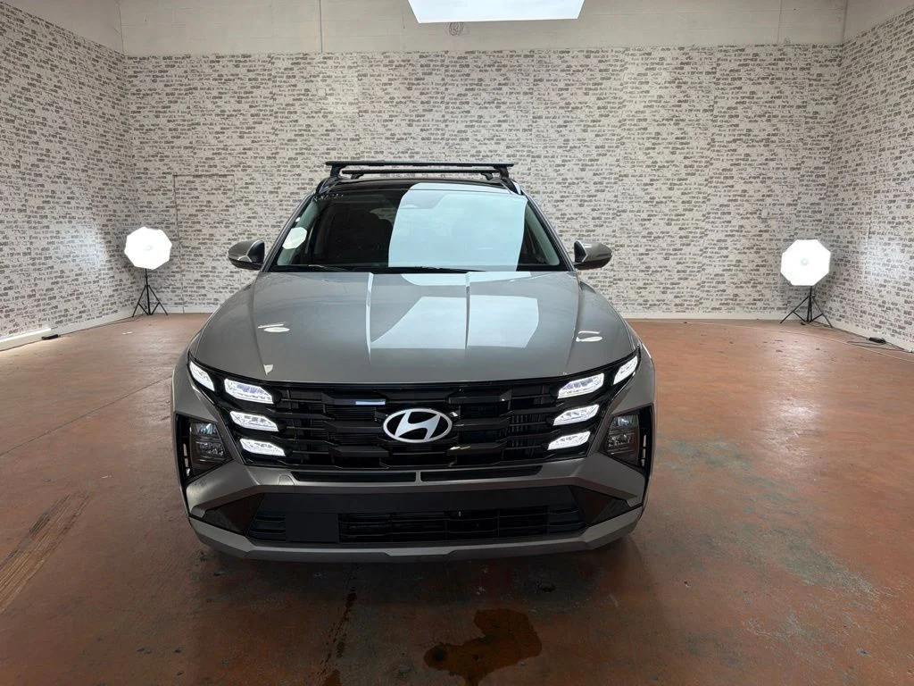 Used 2025 Shimmering Silver Hyundai SEL Convenience image 2