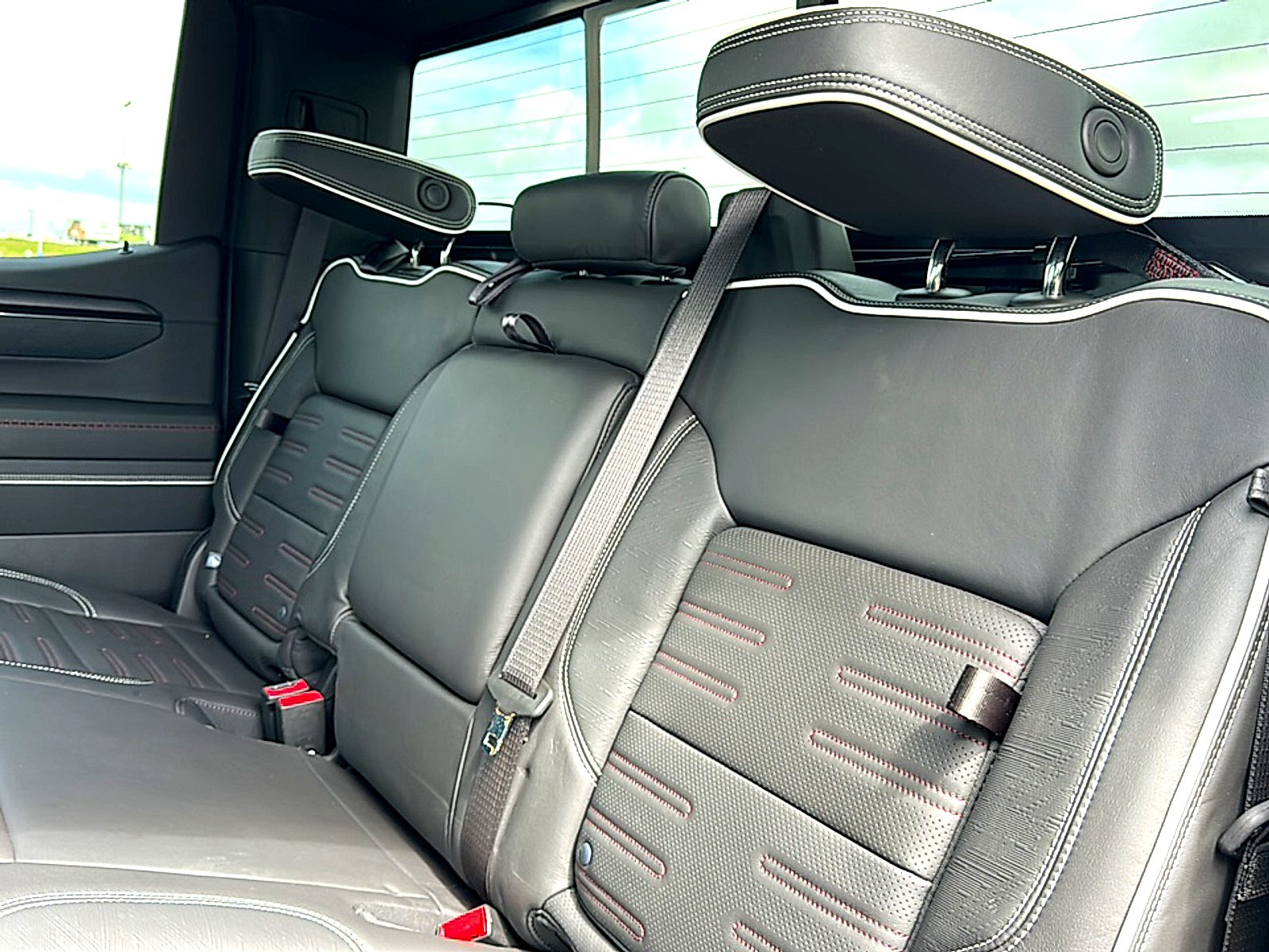 Used 2024 Onyx Black GMC AT4X image 20