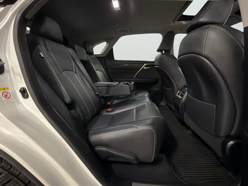 Used 2017 White Lexus 350 image 24