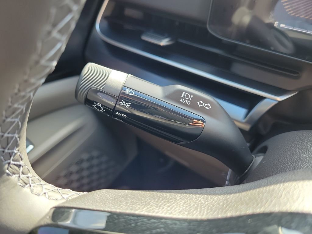New 2026 White Kia LXS image 27