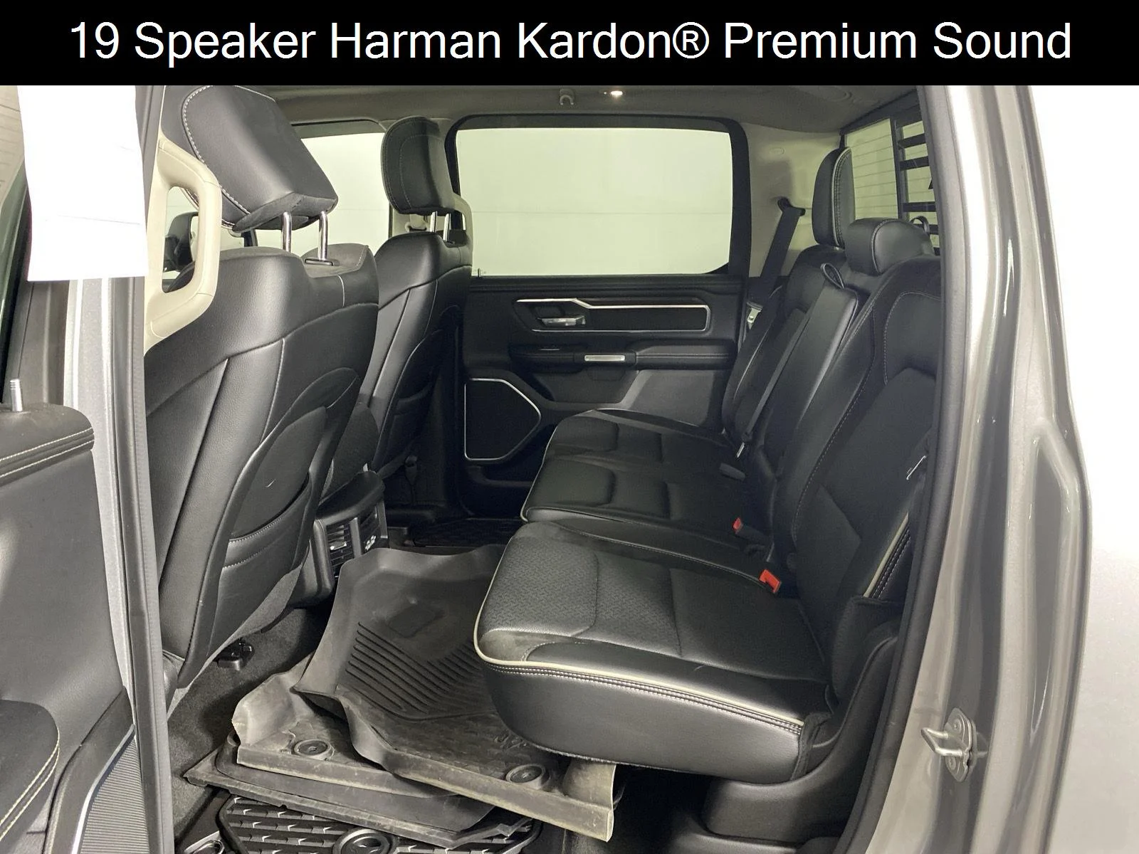 Used 2022 Billet Silver Metallic Clearcoat Ram Laramie image 11
