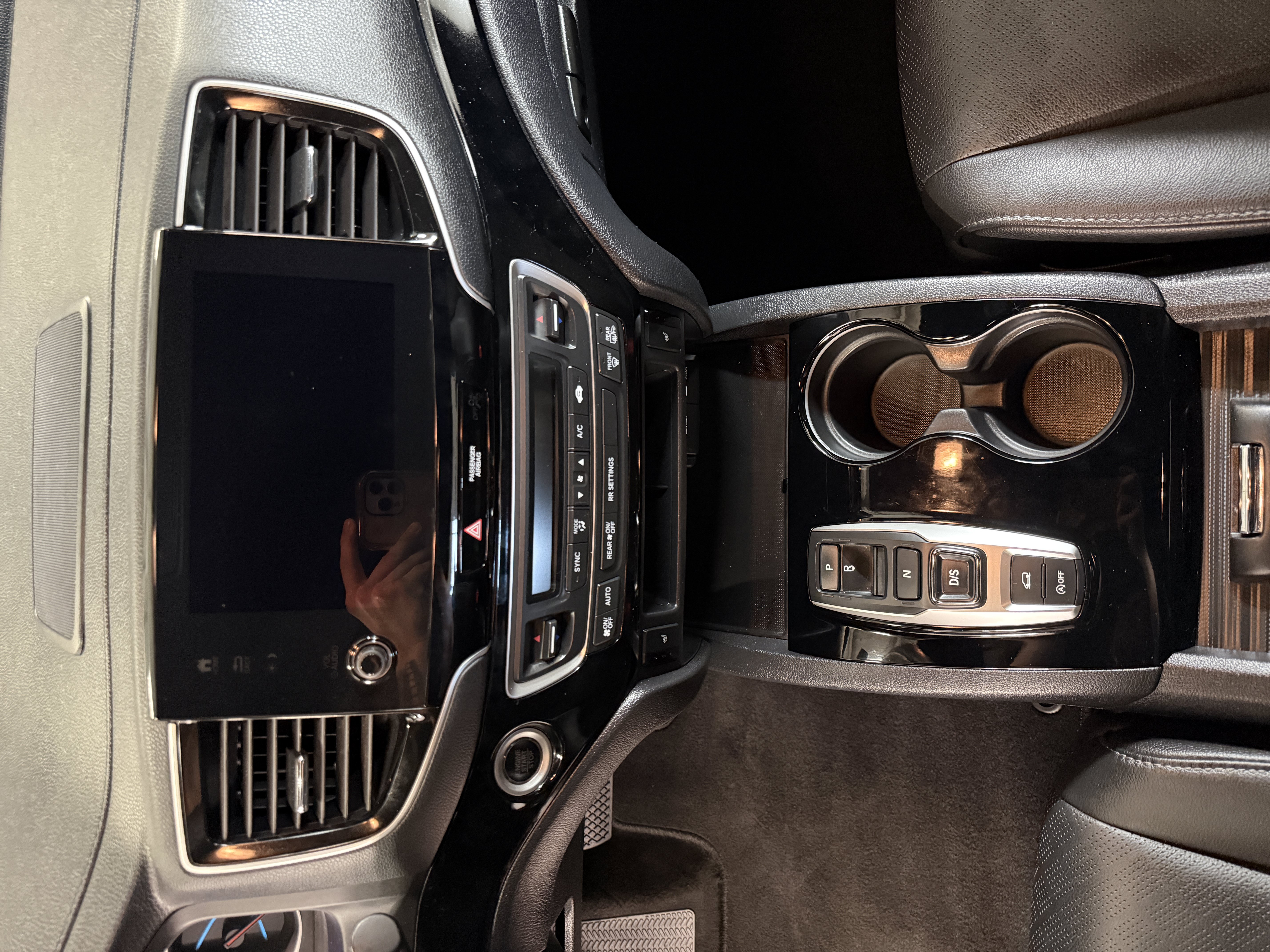 Used 2019 Modern Steel Metallic Honda Touring image 15
