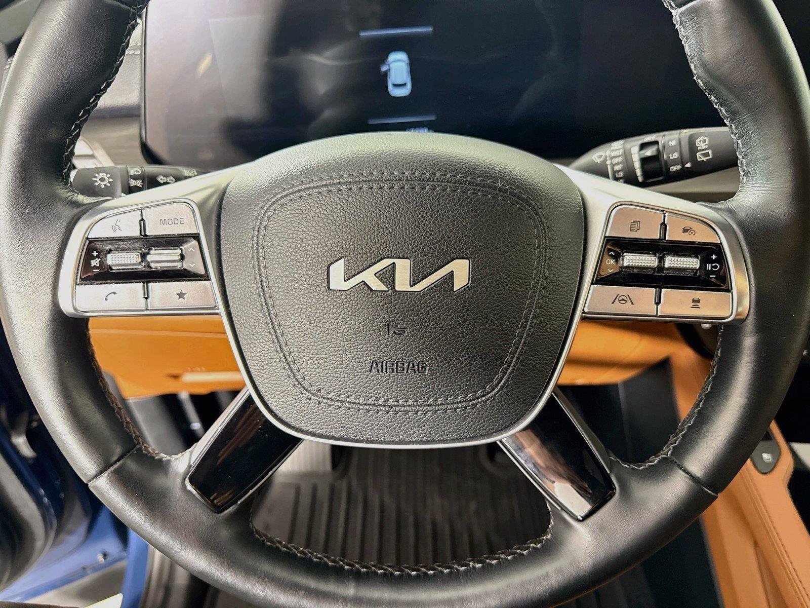 Used 2025 Midnight Lake Blue Kia EX X-Line image 17