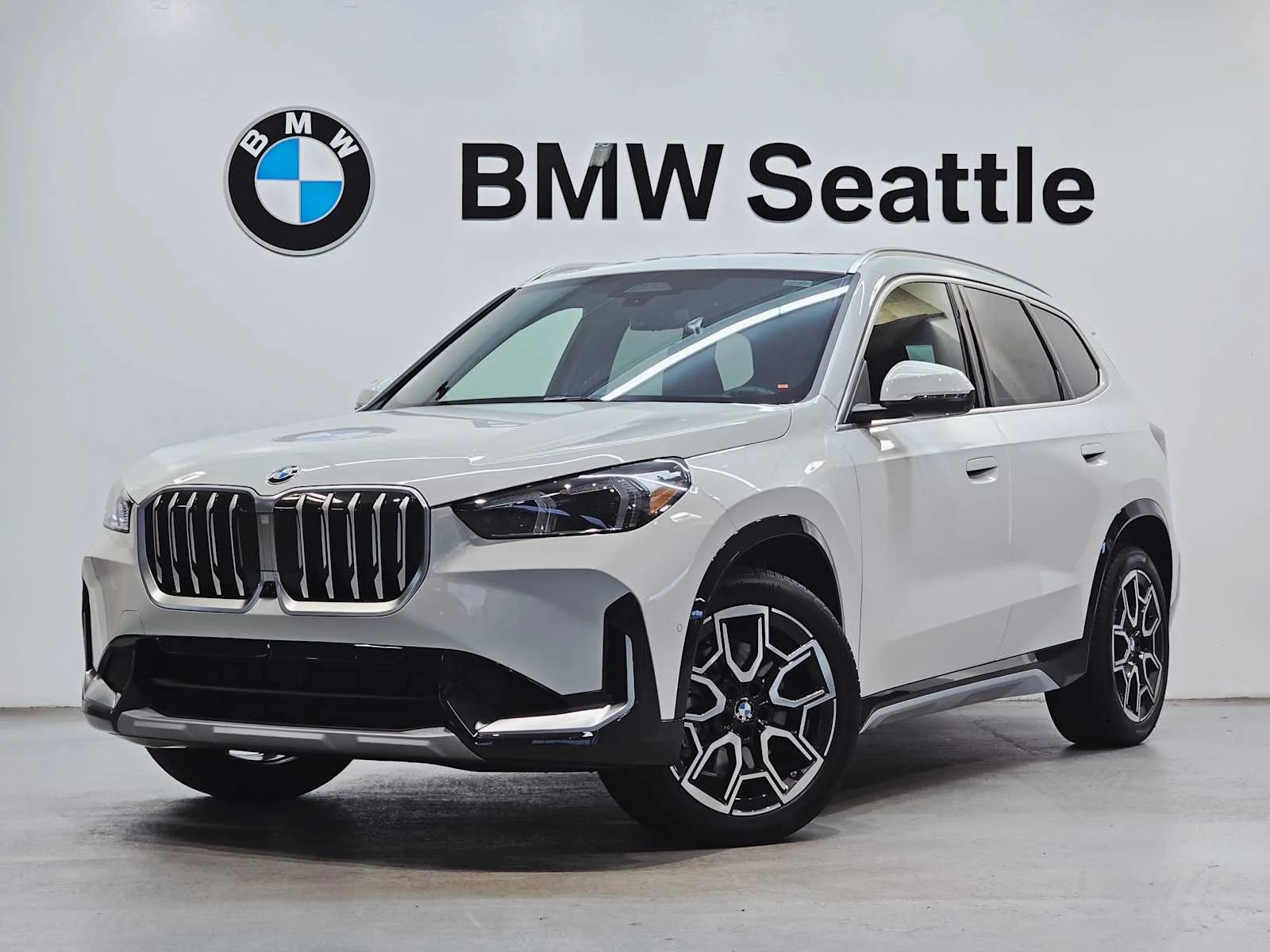 2026 BMW X1 28i