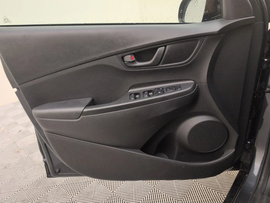 Used 2021 Gray Hyundai SEL image 31