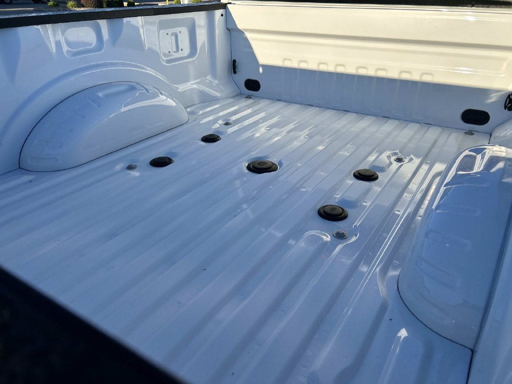 New 2027 Oxford White Ford F-350® XL image 10