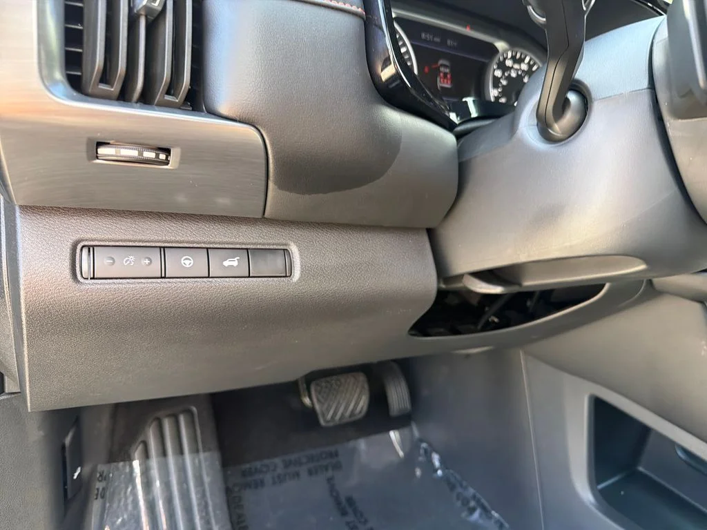 Certified Used 2025 Black Nissan Rock Creek image 18