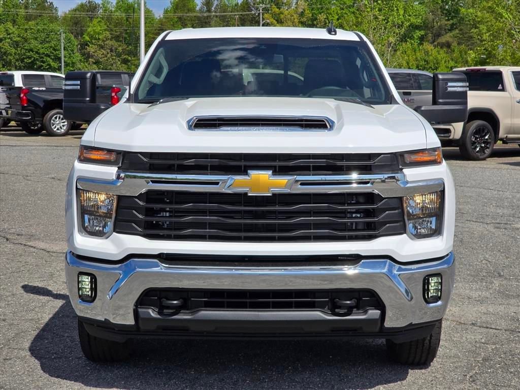 New 2026 Summit White Chevrolet LT image 17