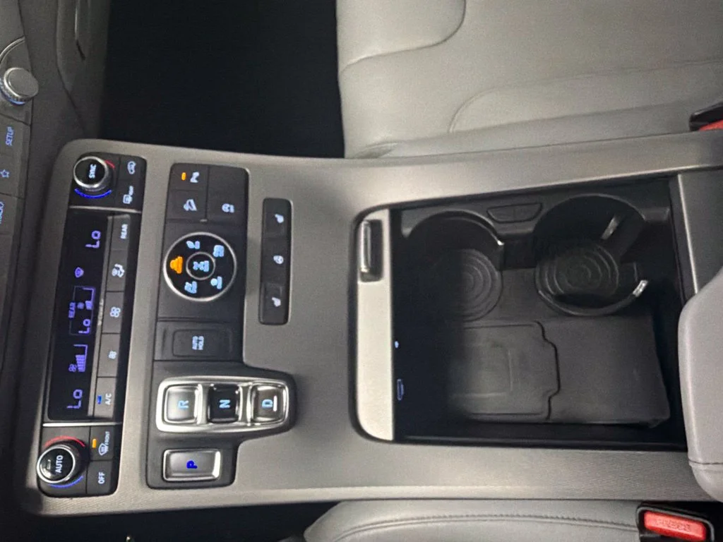 Used 2022 Gray Hyundai SEL image 19