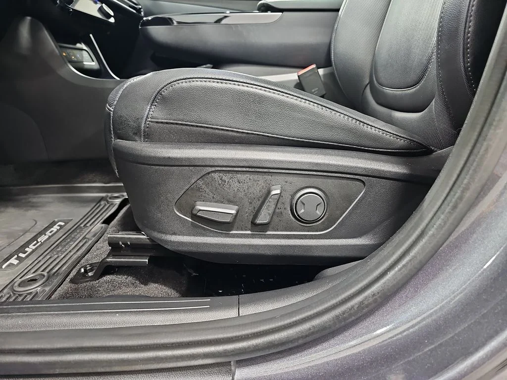 Used 2025 Gray Hyundai Limited image 31