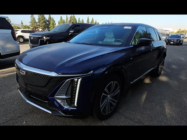 2024 Cadillac LYRIQ Luxury 1