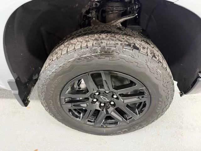 New 2026 Sterling Gray Metallic Chevrolet LT Trail Boss image 4
