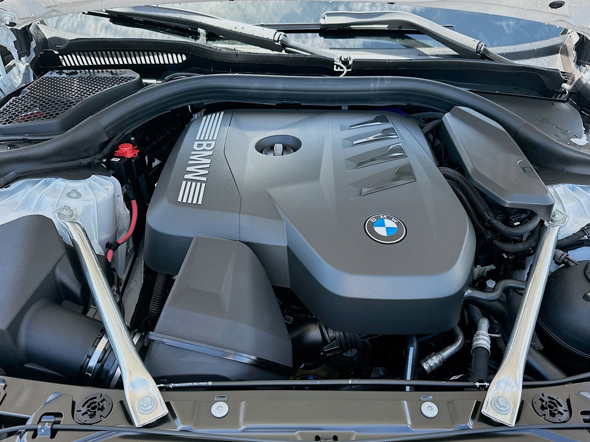 New 2026 Mineral White Metallic BMW 530i image 23