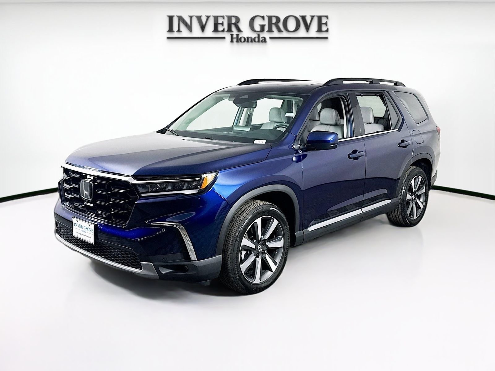 2023 Honda Pilot Touring AWD's photo