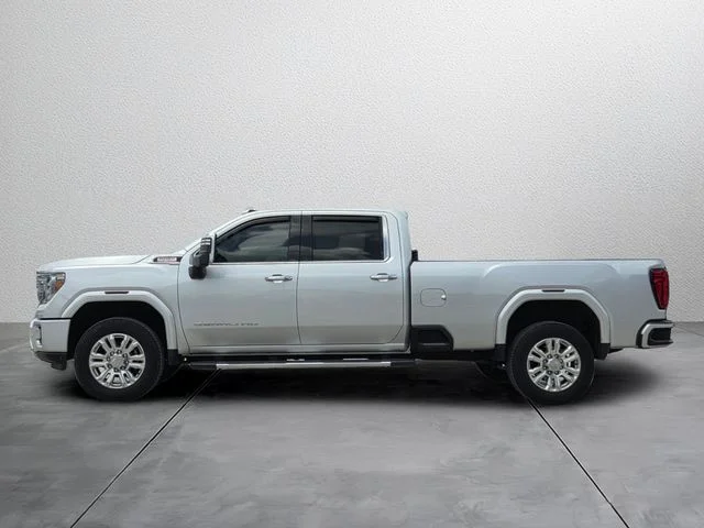 Used 2020 Silver GMC Denali image 2