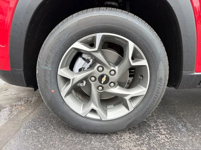 2026 Chevrolet Trax LT - Photo 11