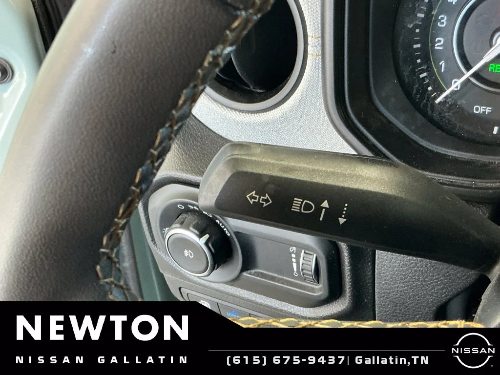 Used 2024 Earl Clearcoat Jeep Willys 4xe image 38