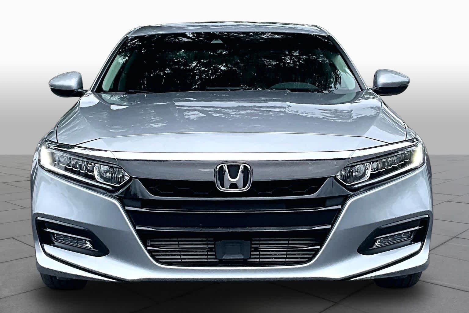 Used 2018 Lunar Silver Metallic Honda EX-L 2.0T image 4