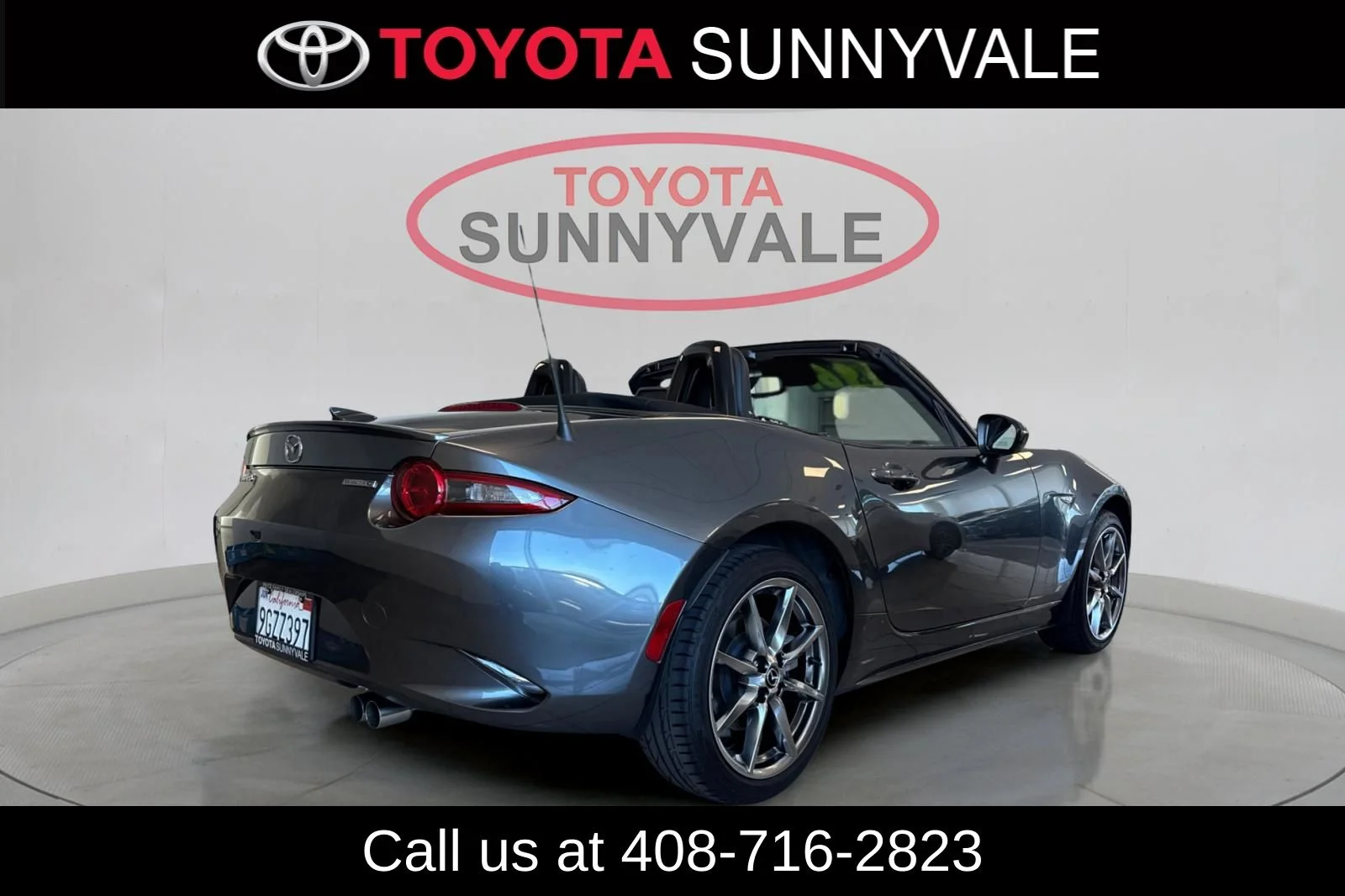 Used 2022 Gray Mazda Grand Touring image 3
