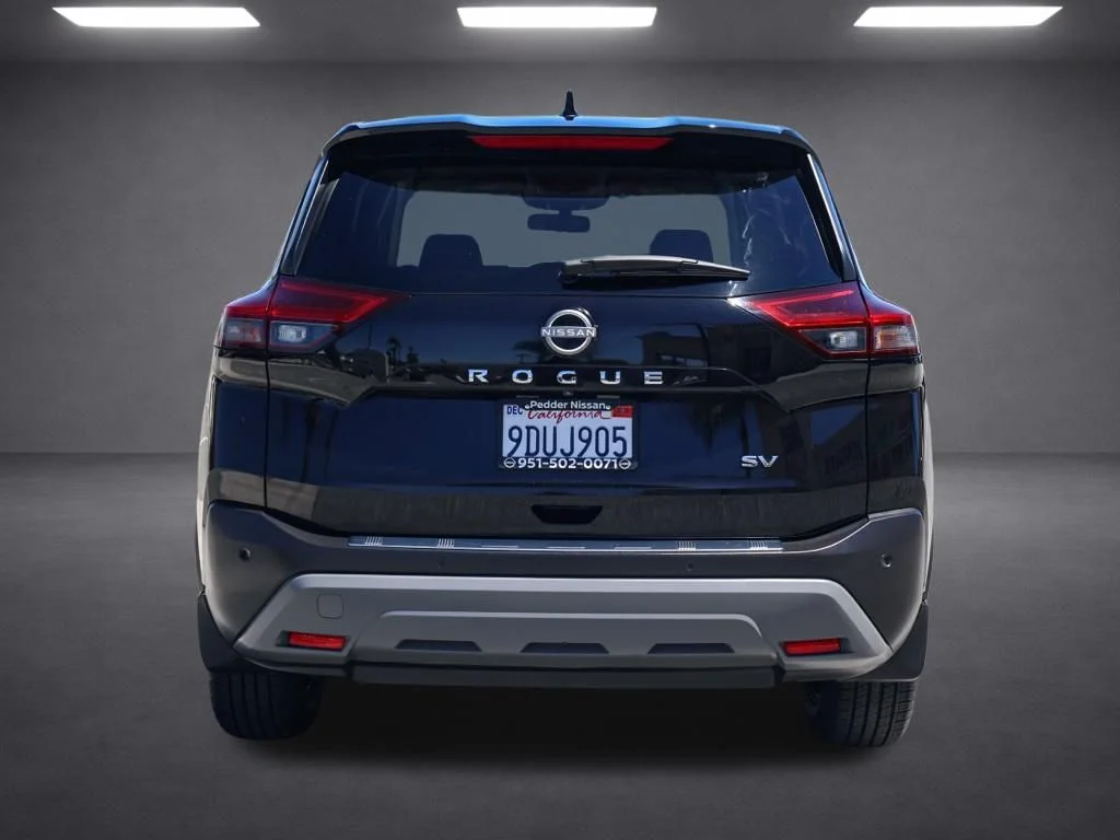 Used 2023 Black Nissan SV image 4