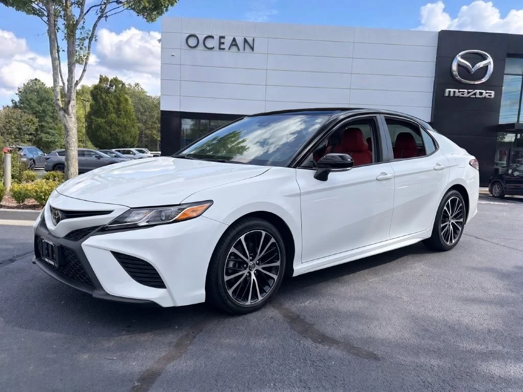 Used 2019 Beige Toyota XSE image 1