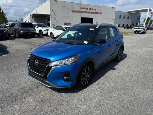 2023 Nissan Kicks SV
