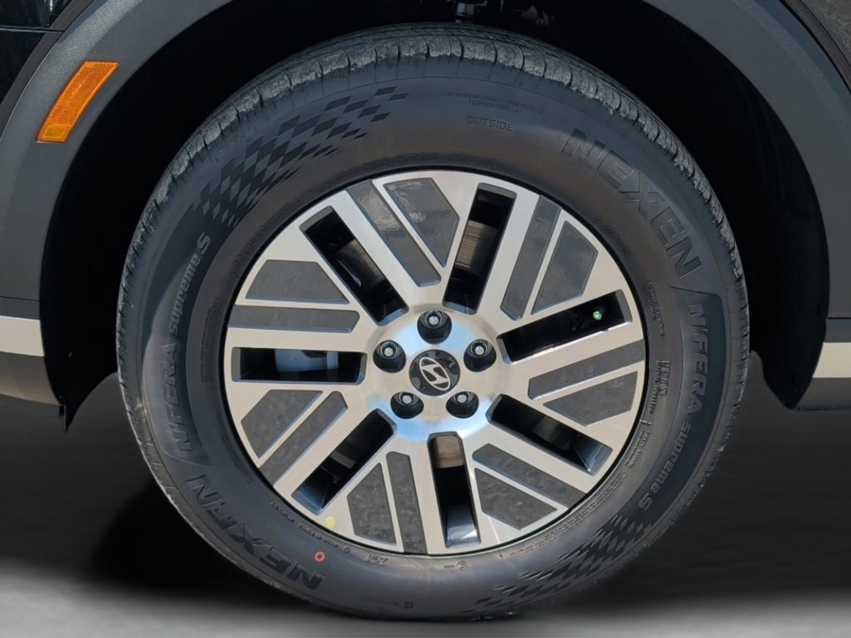 New 2026 Abyss Black Pearl Hyundai Blue SEL 7P image 47