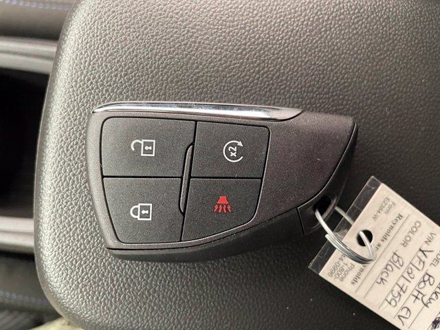 New 2027 Mosaic Black Metallic Chevrolet LT image 22