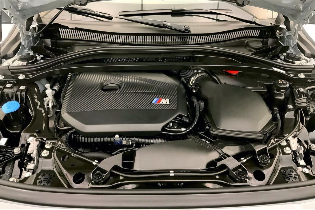 Used 2025 Brooklyn Grey Metallic BMW  image 9
