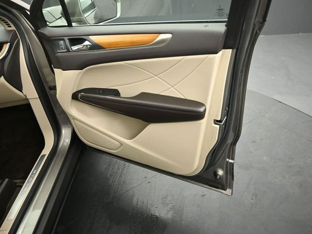 2017 LINCOLN MKC - Image 31