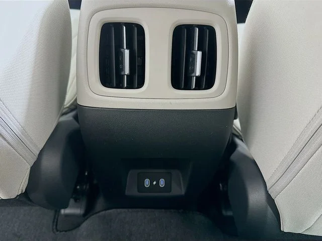 New 2026 Hyundai TUCSON SEL