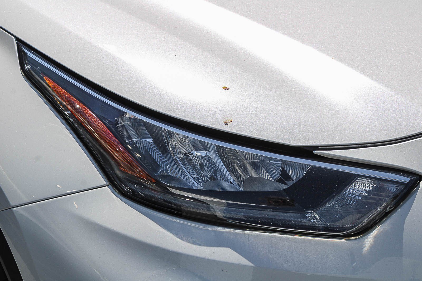 Used 2020 Blizzard Pearl Toyota XLE image 4