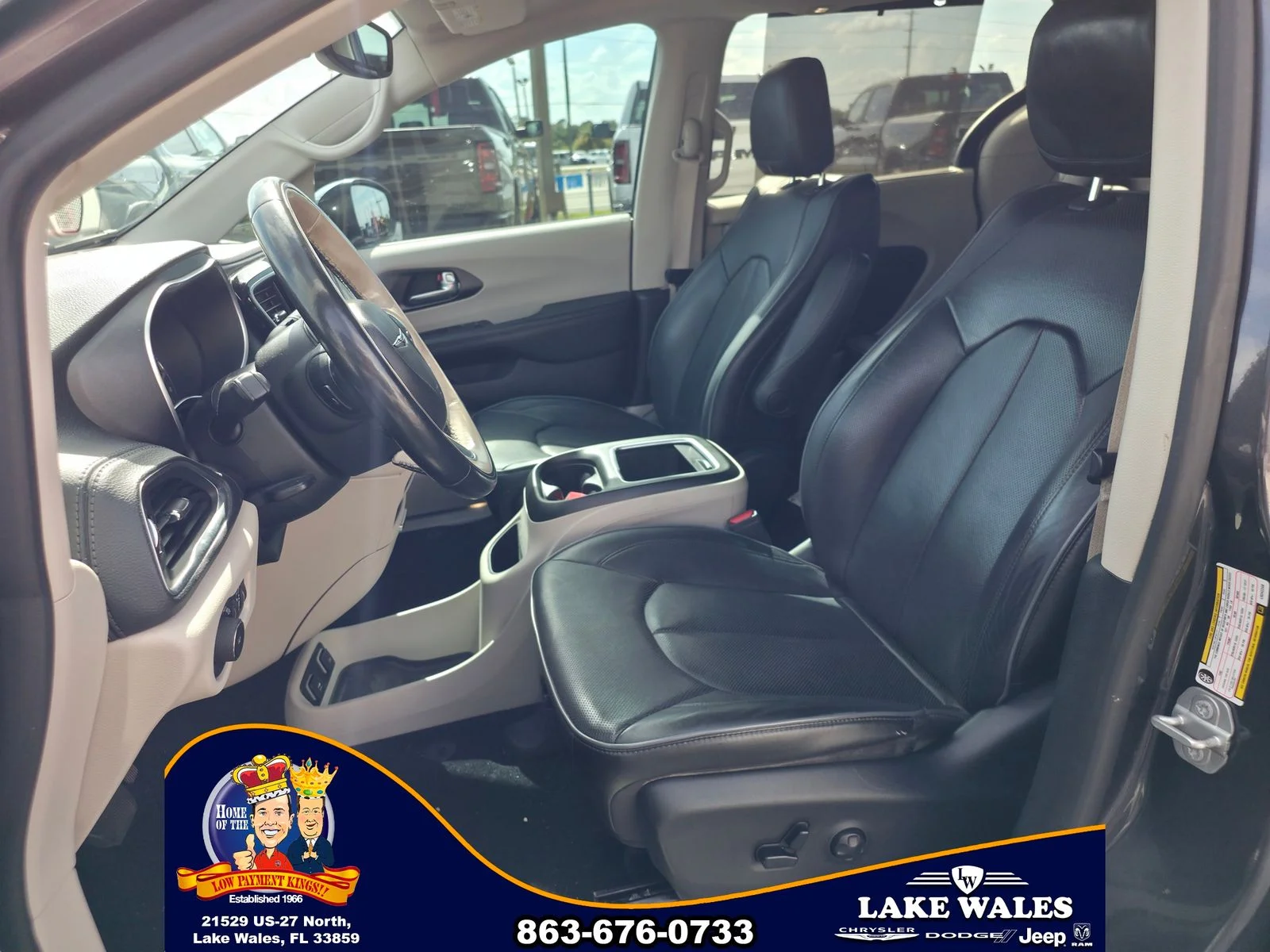 Used 2020 Gray Chrysler Limited image 13