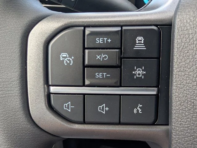New 2026 Marsh Gray Ford XLT image 22