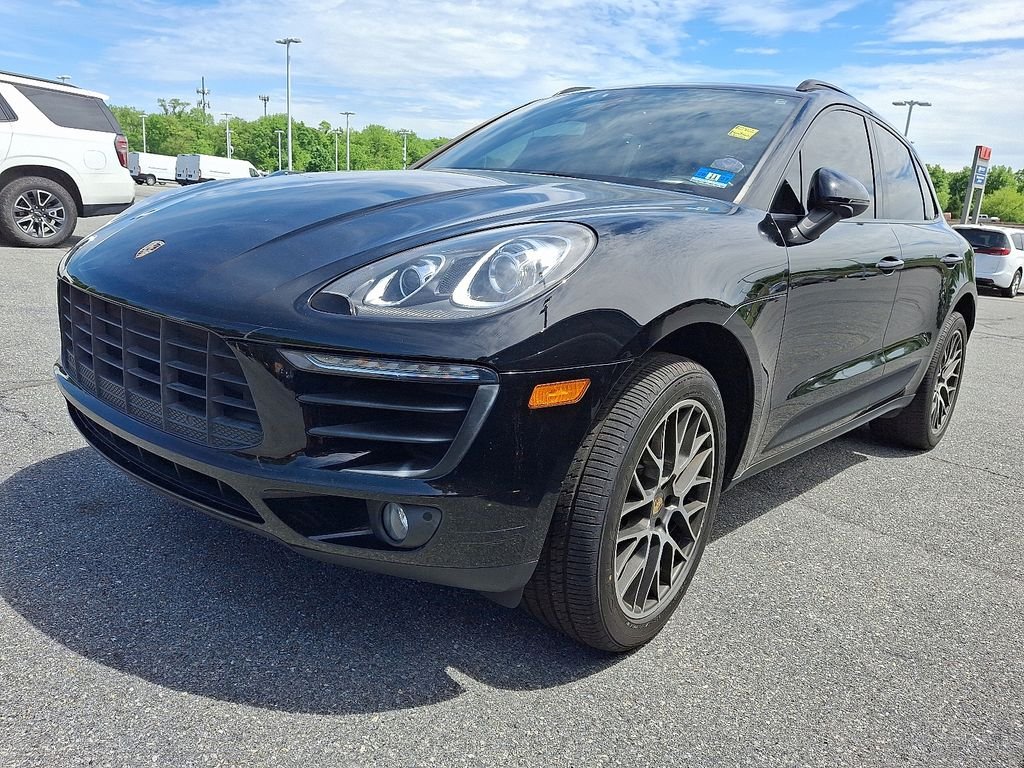 Used 2018 Black Porsche Base image 3