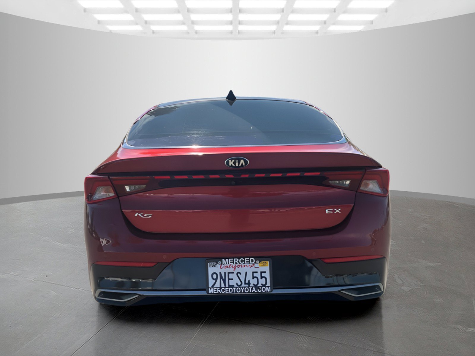 Used 2021 Passion Red Kia EX image 4