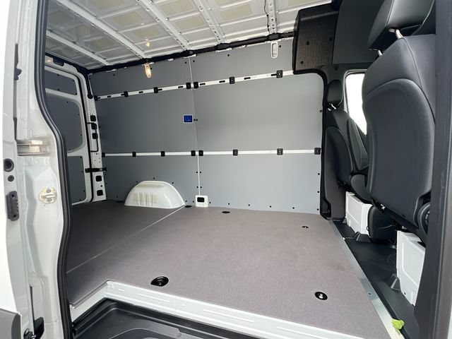 New 2026 Arctic+White Mercedes-Benz Cargo 144 WB image 18