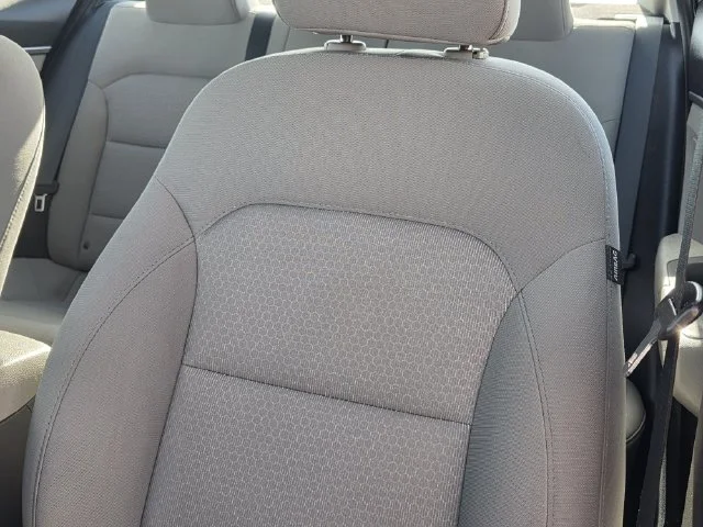 Used 2018 Symphony Silver Hyundai SE image 13