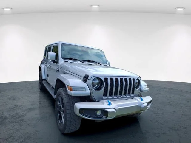 Used 2021 Silver Jeep Unlimited Sahara 4xe image 9