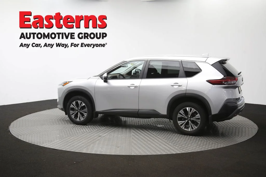 Used 2023 Silver Nissan SV image 123