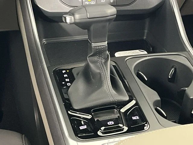 New 2026 Ivory Silver Kia EX image 20