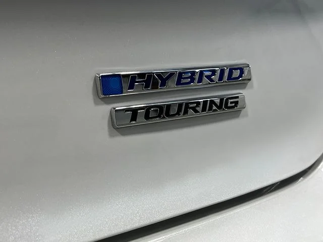 New 2026 Platinum White Pearl Honda Touring image 6