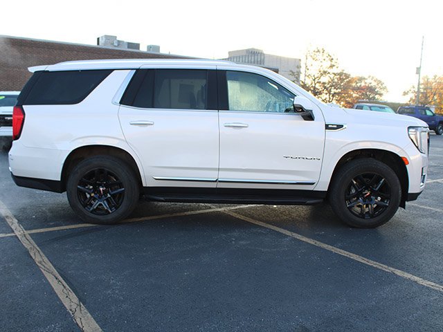 Used 2021 White Frost Tricoat GMC SLT image 5
