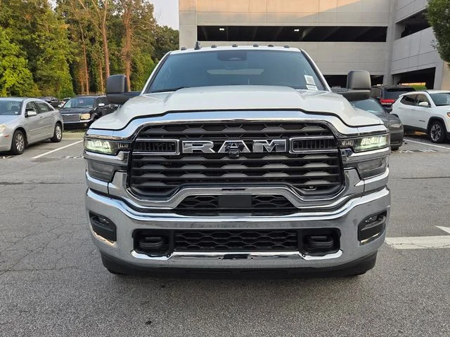 New 2026 Bright White Clear-Coat Exterior Paint RAM Tradesman image 2