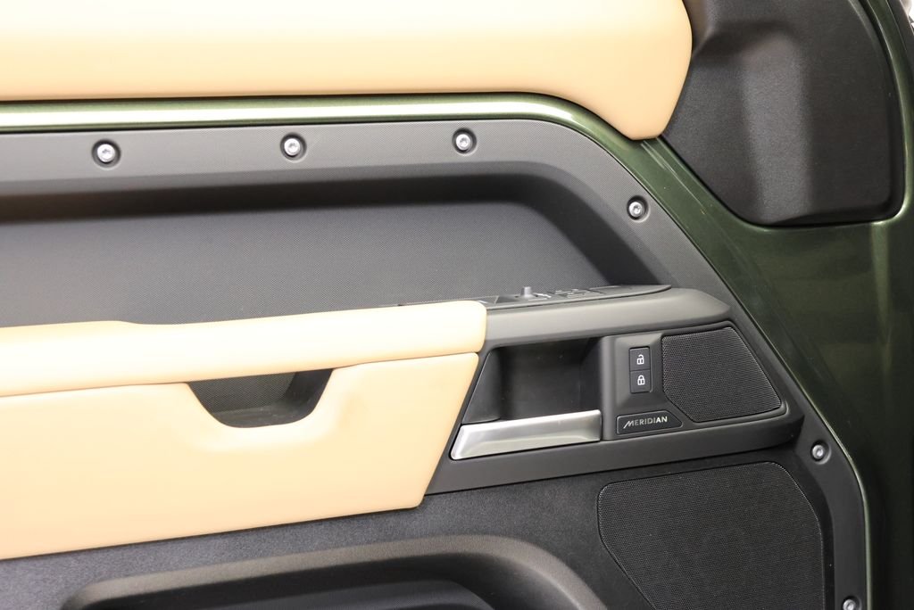 2026 Land Rover Defender S - Photo 26