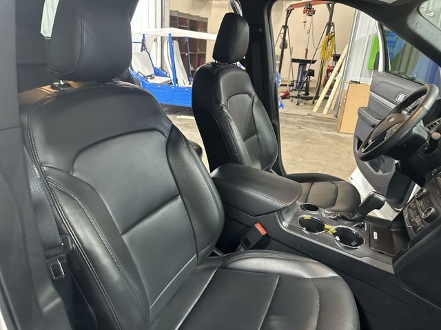 Certified Used 2019 White Ford XLT image 32