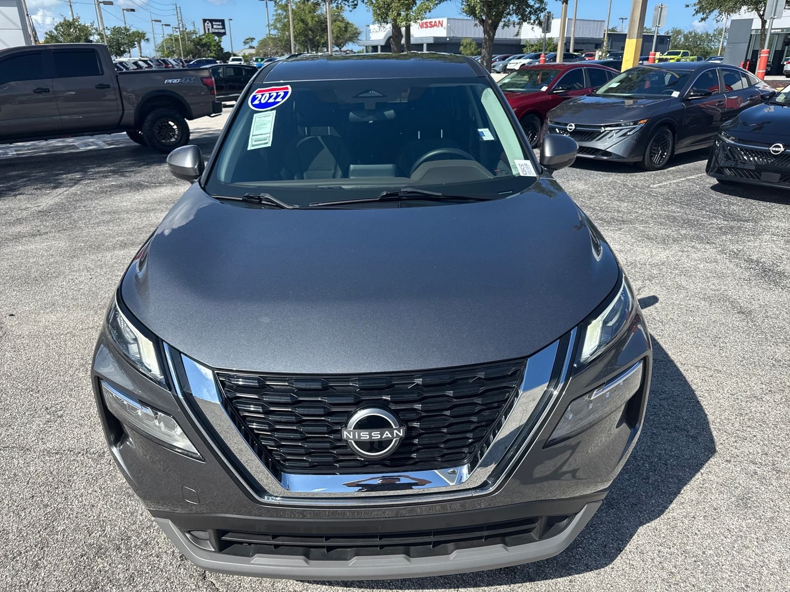 Certified Used 2022 Gray Nissan SV image 4