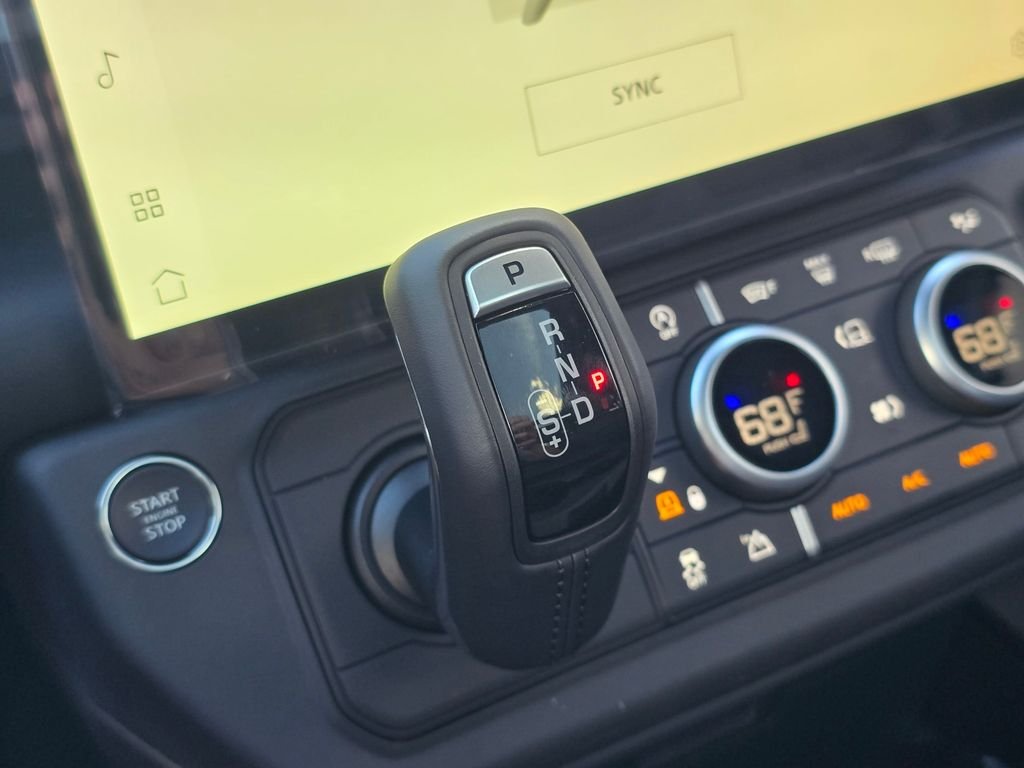 New 2026 Fuji White LAND ROVER X-Dynamic SE image 27