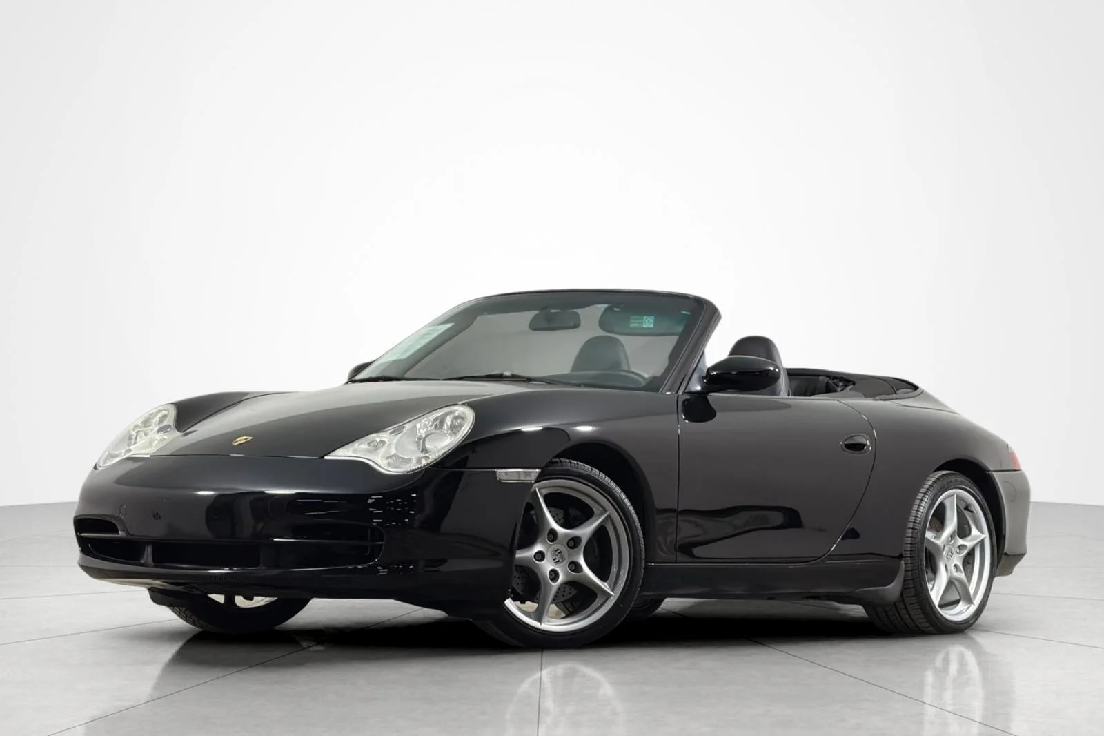 2004 Porsche 911 Carrera Cabriolet's photo